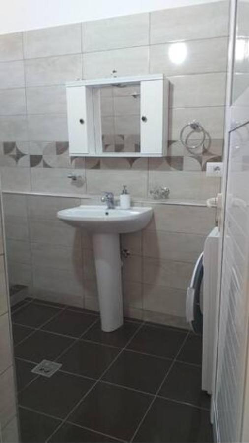 Vasili Sunstay Apartments ساراندا المظهر الخارجي الصورة