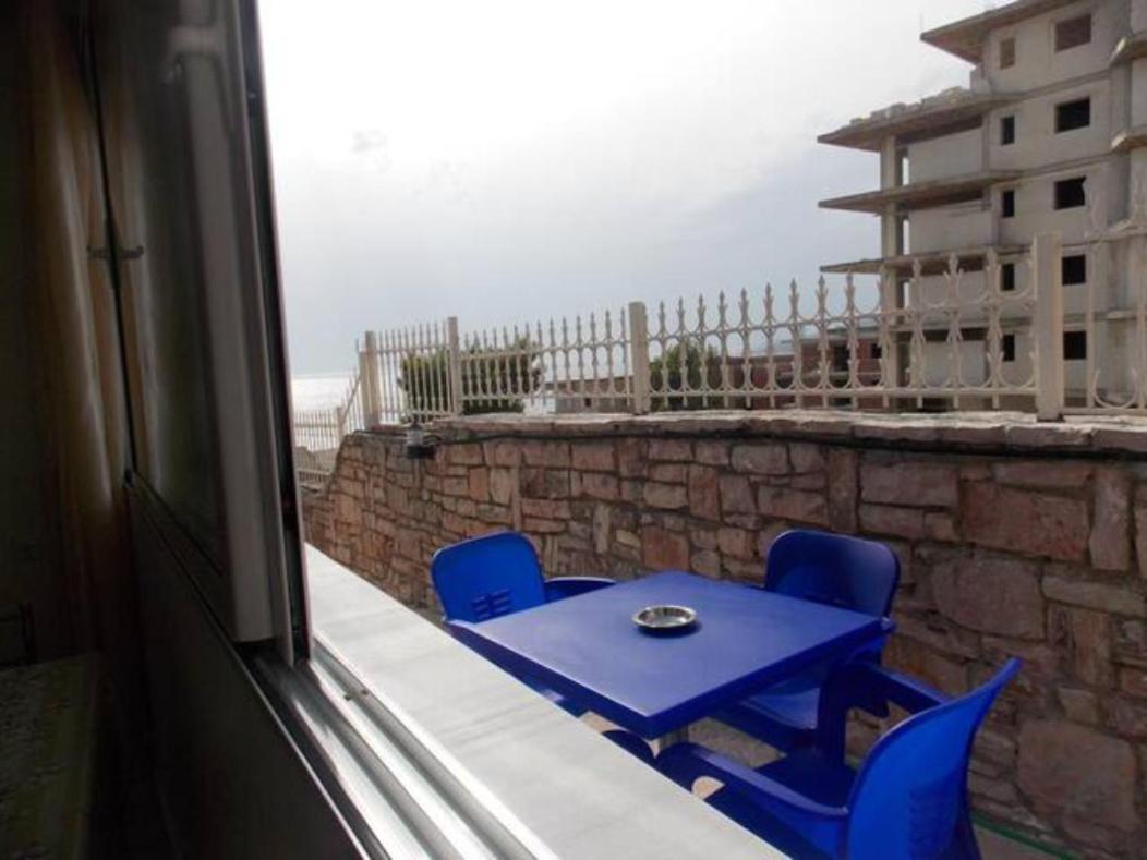 Vasili Sunstay Apartments ساراندا المظهر الخارجي الصورة